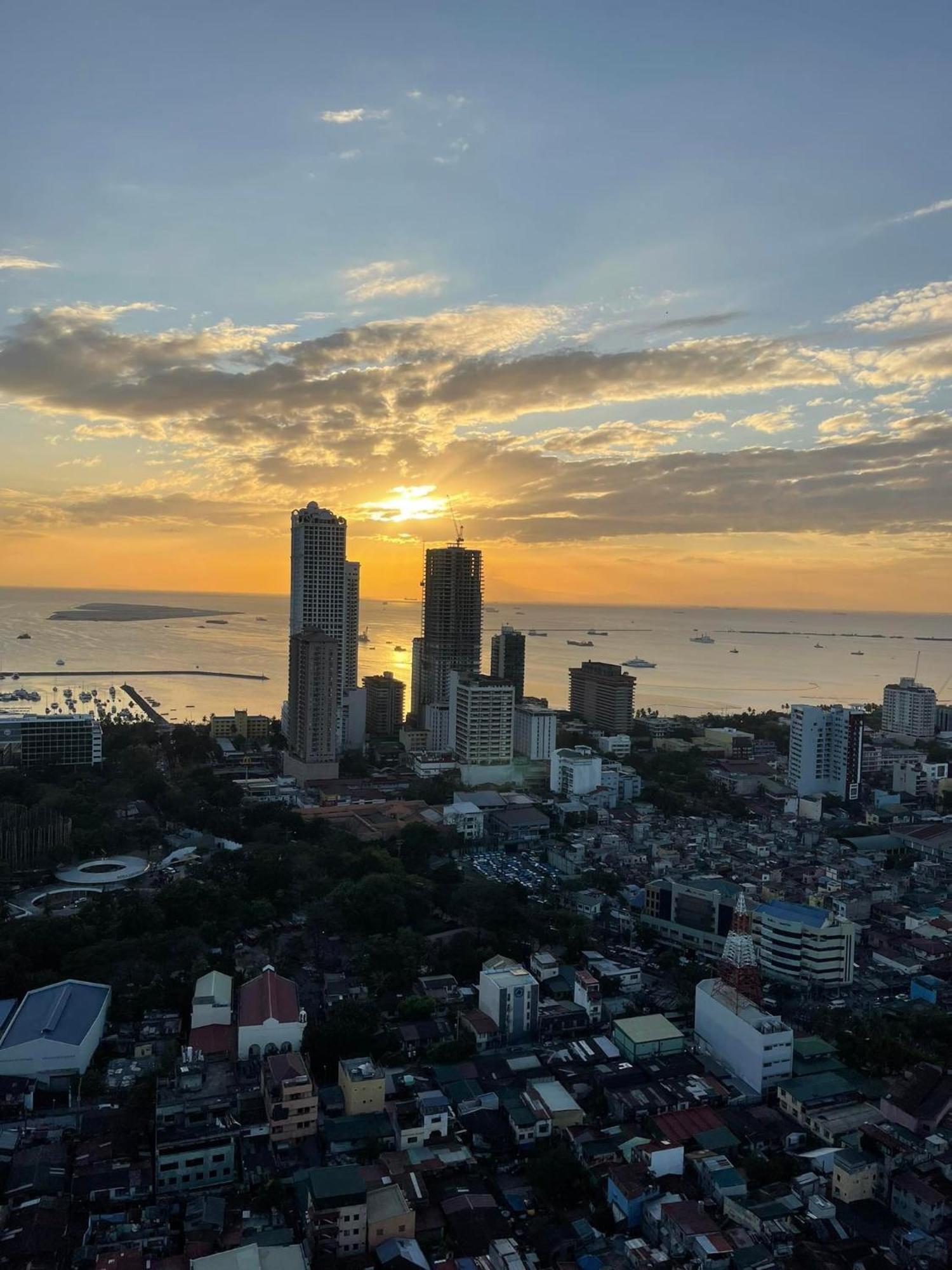 Green Residences Stays By Pbyy Manila Exterior photo